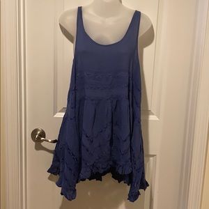 ELUC FreePeople Blue Dot Tunic Tank